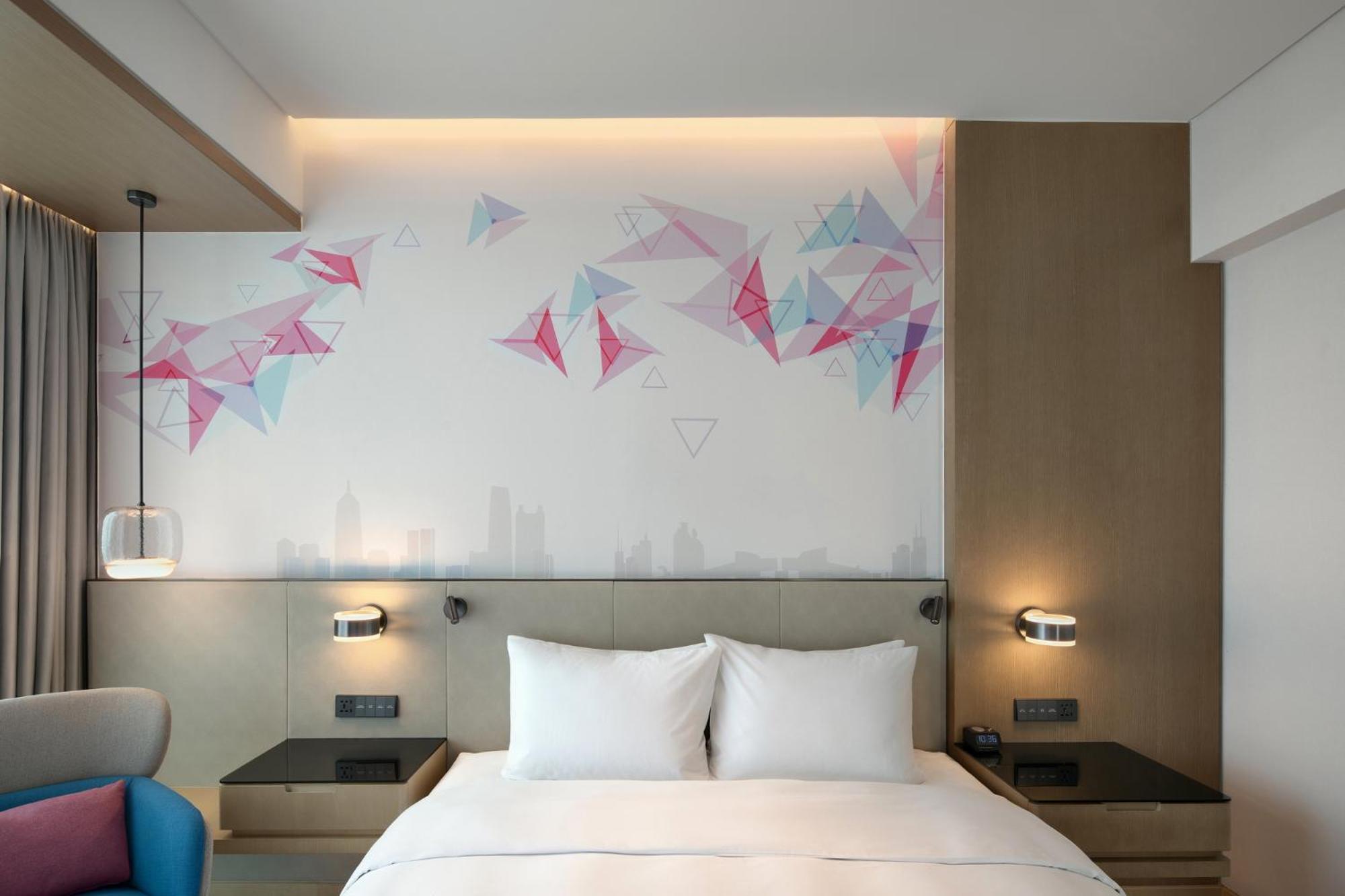 Hilton Garden Inn Shenzhen World Exhibition & Convention Center Экстерьер фото