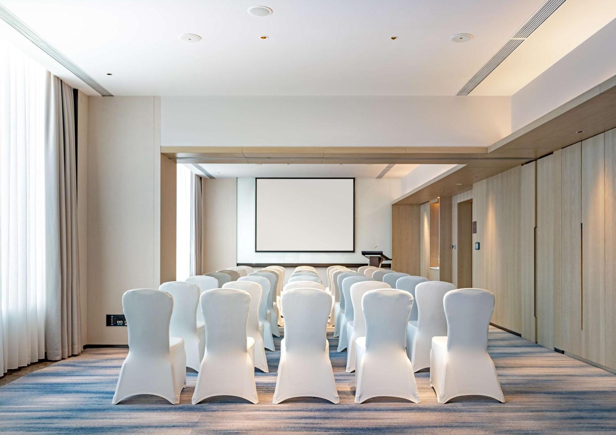 Hilton Garden Inn Shenzhen World Exhibition & Convention Center Экстерьер фото