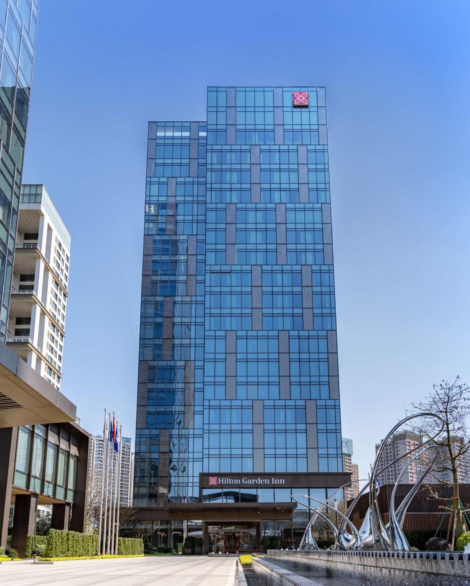 Hilton Garden Inn Shenzhen World Exhibition & Convention Center Экстерьер фото